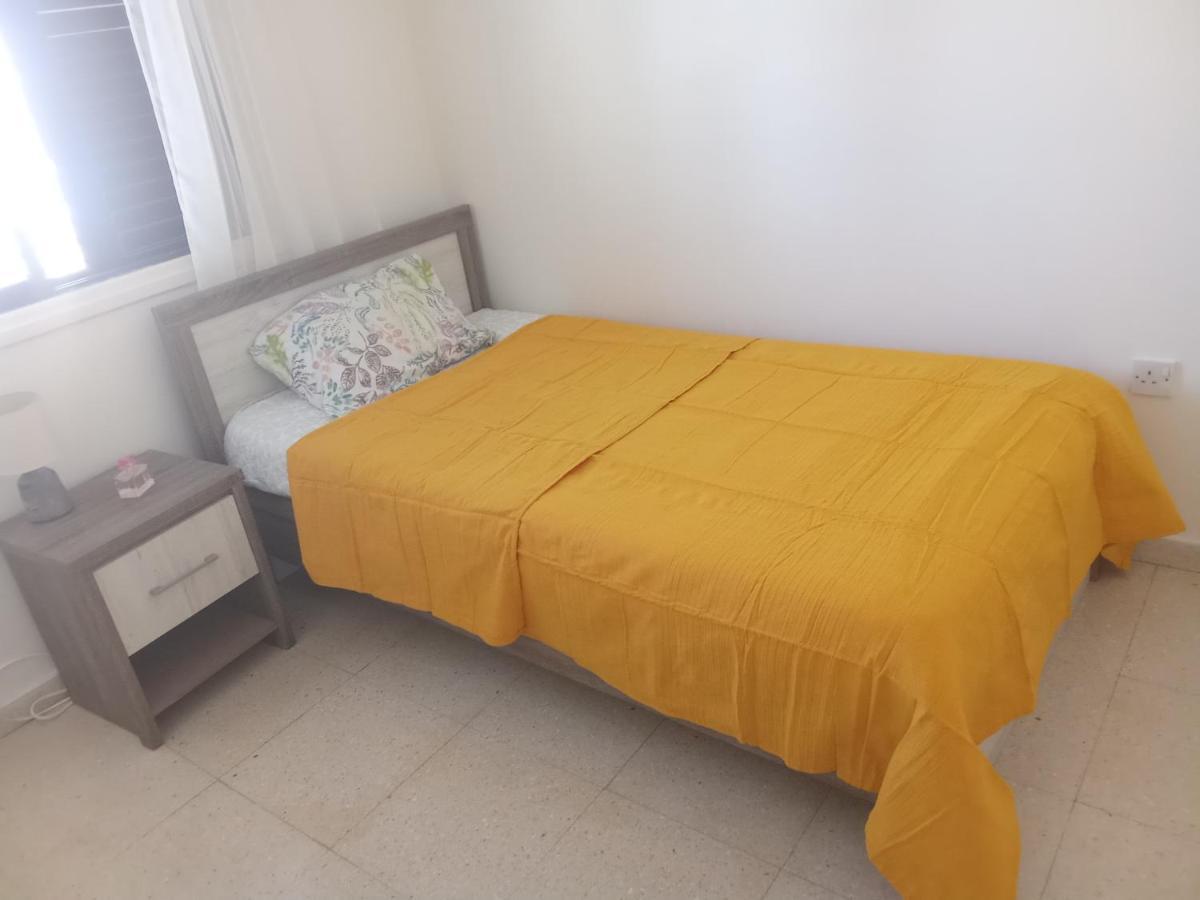 2 Bedroom Apartment In Makenzi Ларнака Екстериор снимка