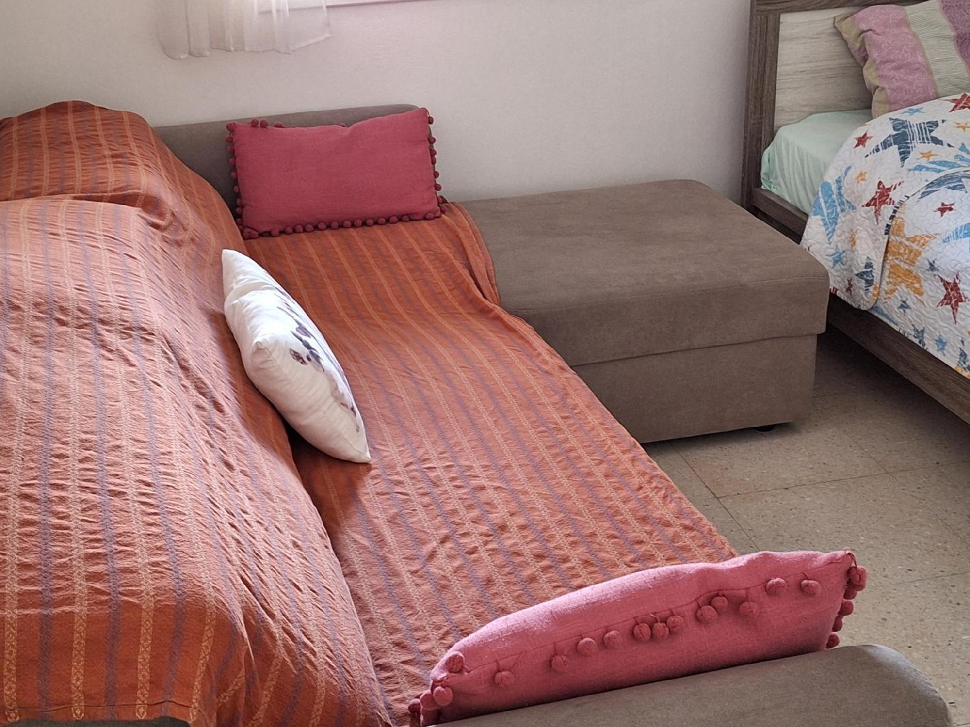 2 Bedroom Apartment In Makenzi Ларнака Екстериор снимка